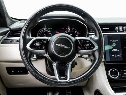 Used 2021 Jaguar F-PACE SVR image 18
