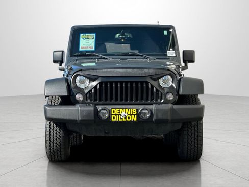 Used 2018 Jeep Wrangler Unlimited Rubicon w/ Connectivity Group image 10