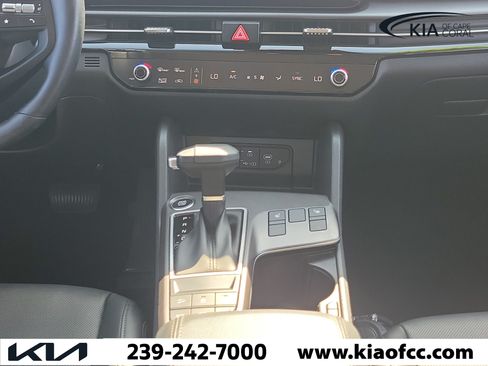 Used 2026 Kia Sportage EX FWD image 19
