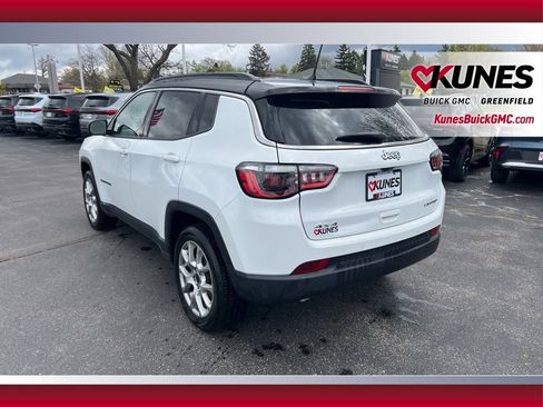 Used 2025 Jeep Compass Limited AWD/4WD image 8