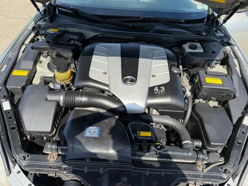 Used 2002 Lexus SC 430 Convertible image 28