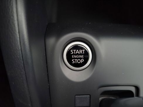 New 2025 Nissan Kicks Play S image 31