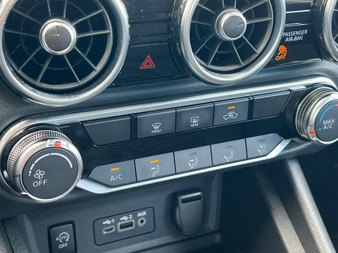 Used 2025 Nissan Sentra SV image 20