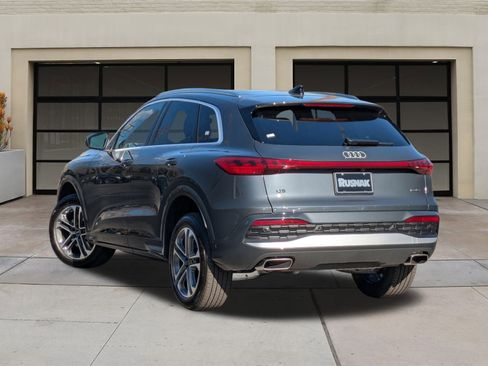New 2025 Audi Q5 Premium Plus image 3