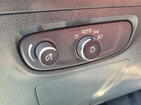 Used 2024 Buick Encore GX Sport Touring FWD image 19