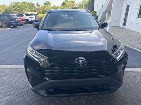 Used 2021 Toyota RAV4 XLE w/ Convenience Package image 2