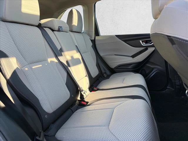 Used 2023 Subaru Forester Premium AWD/4WD image 22