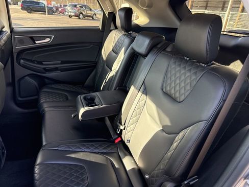 Used 2024 Ford Edge Titanium image 14