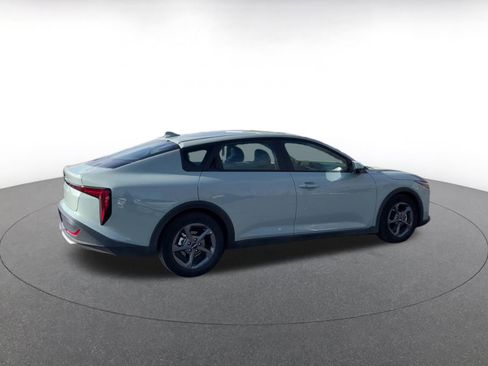 Used 2025 Kia K4 LXS image 15