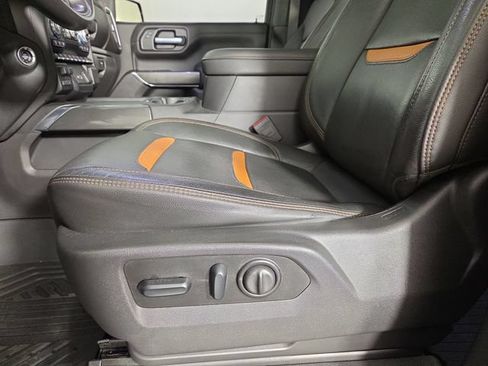 Used 2020 GMC Sierra 1500 AT4 w/ AT4 Premium Package AWD/4WD image 35