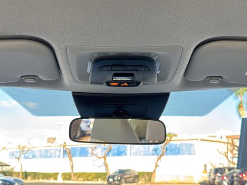 Certified 2024 Toyota Corolla Cross L image 25