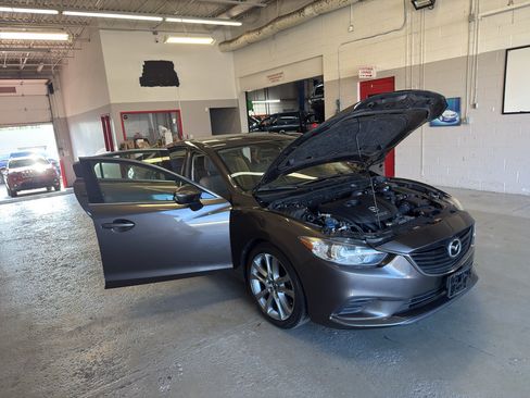Used 2016 MAZDA MAZDA6 Touring FWD image 9