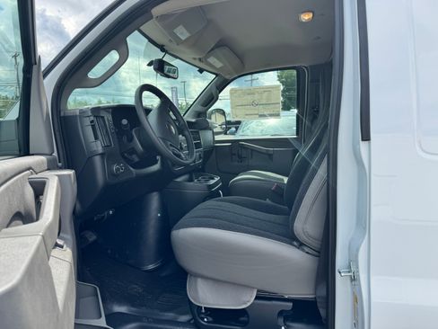 New 2026 Chevrolet Express 2500 w/ Driver Convenience Package RWD image 8