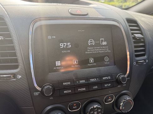 Used 2018 Kia Forte S FWD image 12