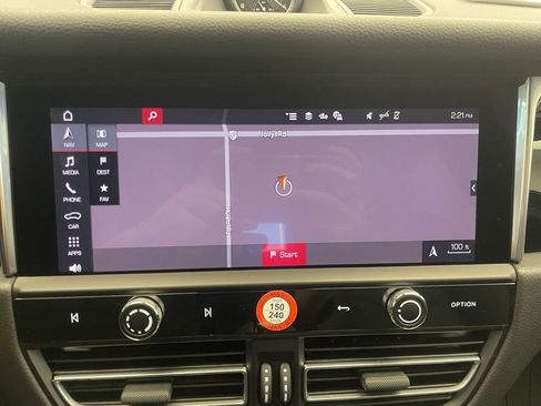 New 2026 Porsche Macan AWD/4WD image 10