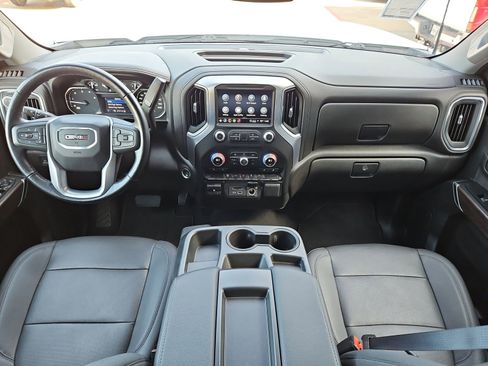 Used 2022 GMC Sierra 3500 SLT w/ Gooseneck/5TH Wheel Package image 17