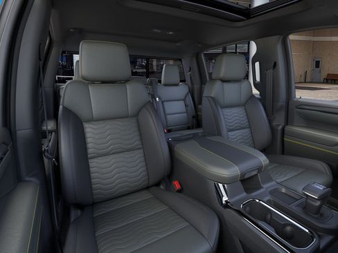 New 2026 Chevrolet Silverado 1500 ZR2 image 16