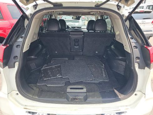 Used 2019 Nissan Rogue SL w/ Premium Package AWD/4WD image 4