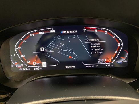 Used 2021 BMW M550i xDrive w/ Executive Package image 11