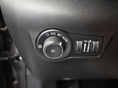 Used 2024 Jeep Compass Latitude AWD/4WD image 20