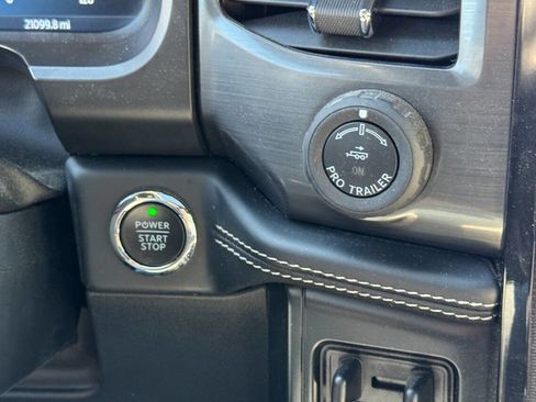 Used 2022 Ford F150 Lightning Platinum AWD/4WD image 37