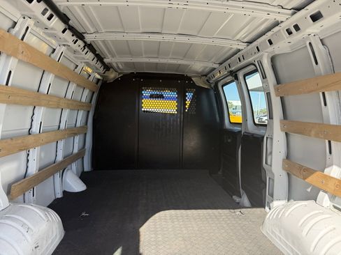 Used 2024 Chevrolet Express 2500 w/ Driver Convenience Package image 14