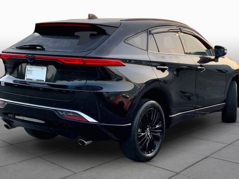 Used 2023 Toyota Venza Nightshade AWD/4WD image 13