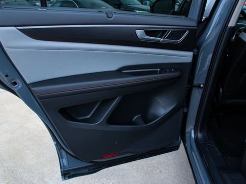 New 2026 Volkswagen Atlas Peak Edition image 24