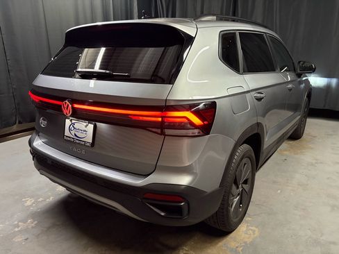 Used 2025 Volkswagen Taos S FWD image 5