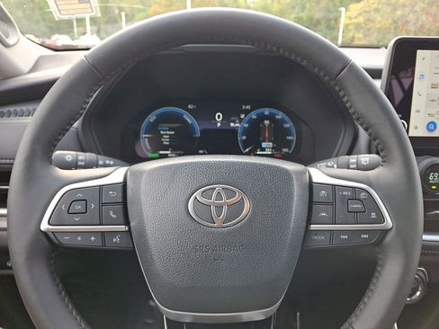 Used 2025 Toyota Grand Highlander Limited image 17