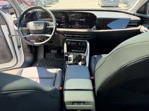 Used 2025 Audi Q5 Premium w/ Convenience Package AWD/4WD image 21