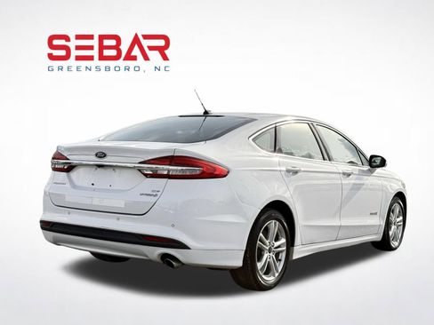 Used 2018 Ford Fusion SE w/ Equipment Group 602A FWD image 6