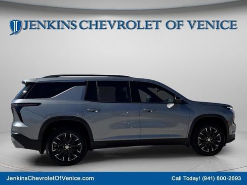 New 2026 Chevrolet Traverse LT w/ Sun and Wheel Package image 4