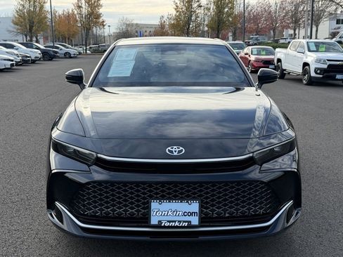 Used 2024 Toyota Crown XLE image 3