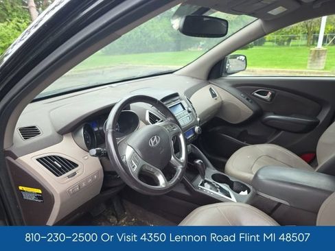 Used 2011 Hyundai Tucson Limited AWD/4WD image 11