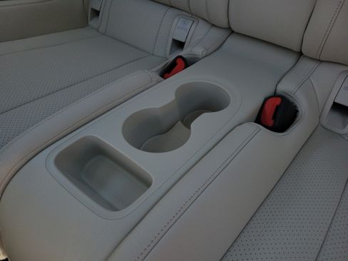 New 2026 Mercedes-Benz CLE 300 4MATIC Coupe image 11