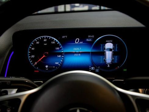 Used 2022 Mercedes-Benz GLB 250 4MATIC image 18