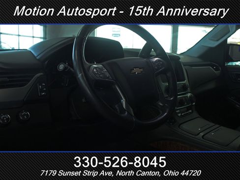 Used 2020 Chevrolet Suburban Premier AWD/4WD image 15