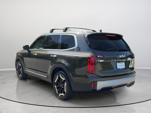 Used 2023 Kia Telluride S AWD/4WD image 9