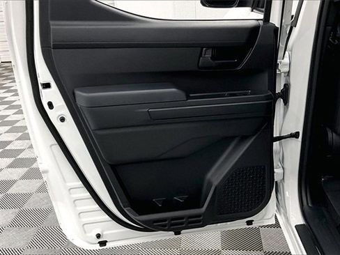 Used 2024 Toyota Tacoma SR image 18