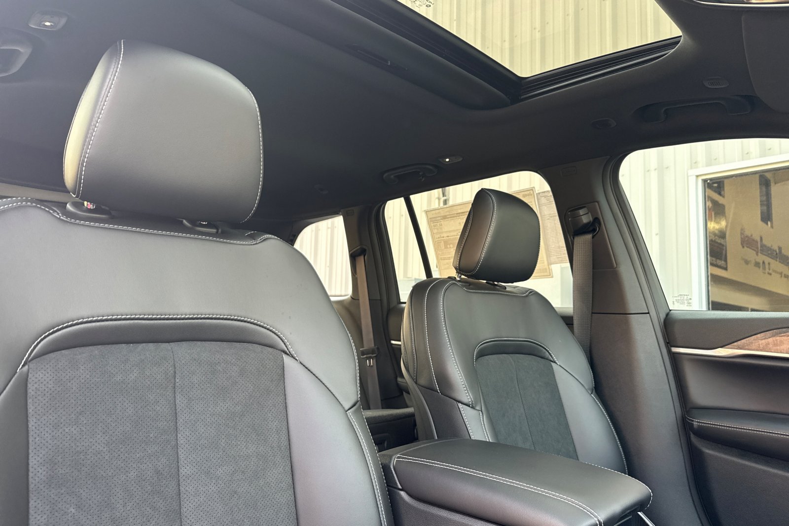 New 2026 Jeep Grand Cherokee Altitude AWD/4WD image 20