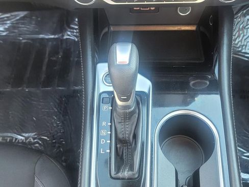 Used 2023 Nissan Altima 2.5 SV FWD image 27