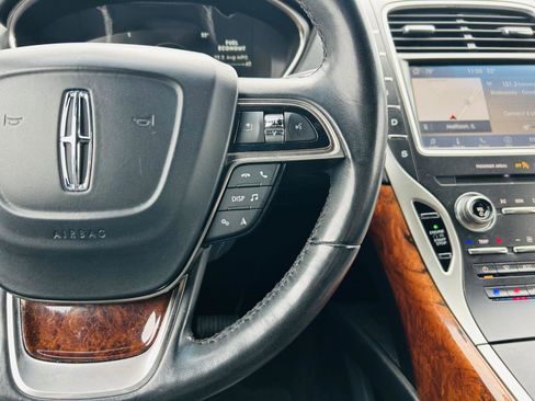 Used 2019 Lincoln Nautilus Reserve w/ Driver Assistance Package image 24