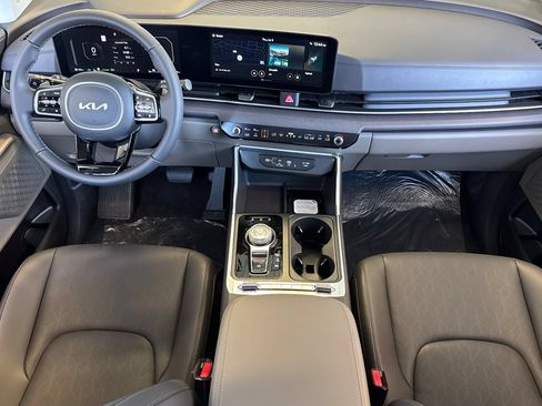 New 2026 Kia Carnival SX FWD image 13