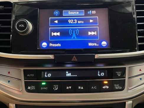 Used 2014 Honda Accord EX-L image 10