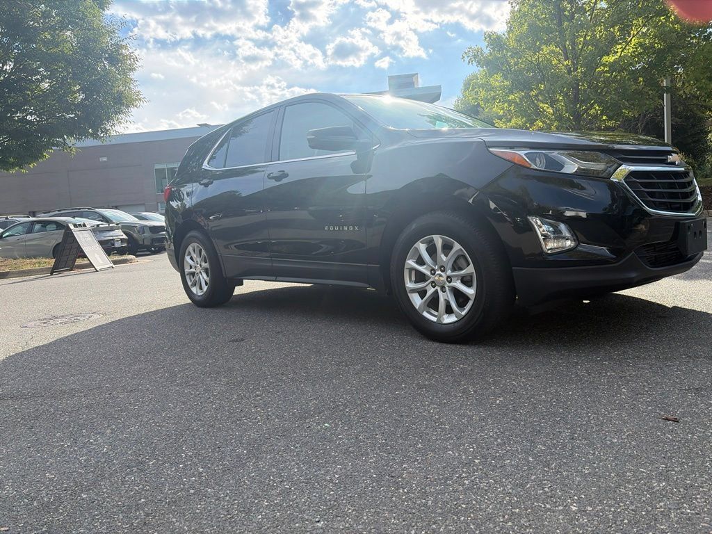 Used 2019 Chevrolet Equinox LT AWD/4WD image 2