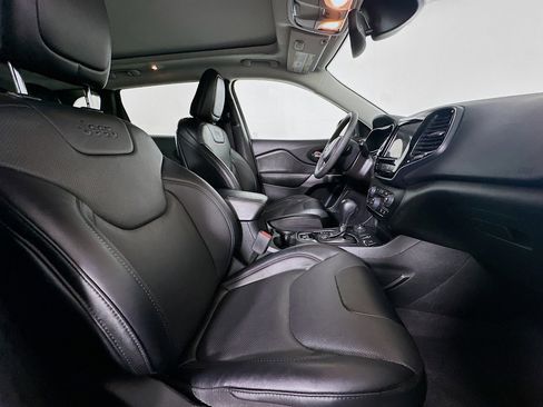 Used 2022 Jeep Cherokee Limited w/ Mopar Interior Package image 31