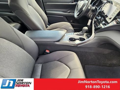 Used 2024 Toyota Camry LE FWD image 14