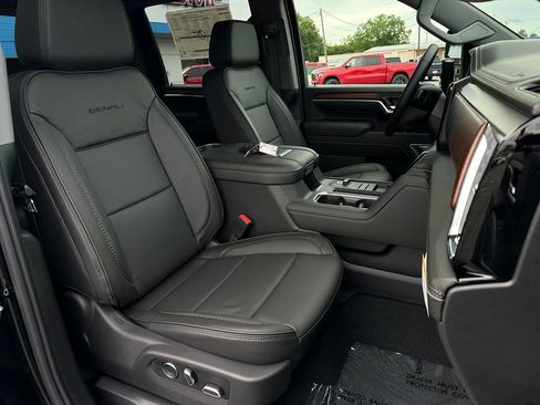 New 2026 GMC Sierra 3500 Denali w/ Denali Reserve Package AWD/4WD image 16