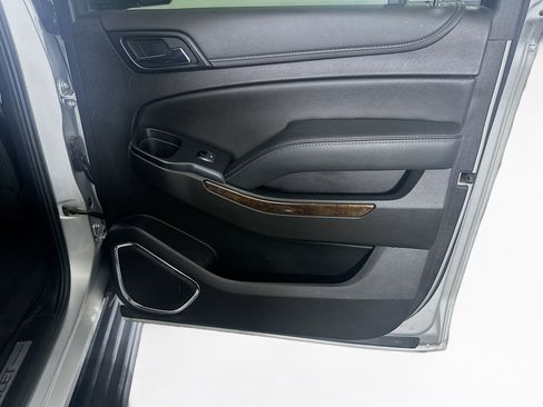 Used 2020 Chevrolet Suburban LT w/ Texas Edition Package image 32